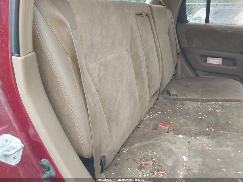 2004 HONDA CR-V auction photo 8