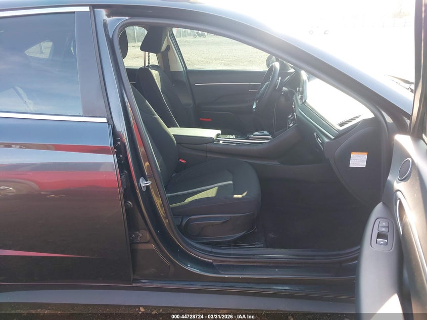 AtlanticExpress - Hyundai Sonata Hybrid