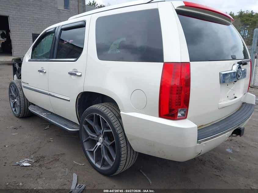 2008 Cadillac Escalade Standard