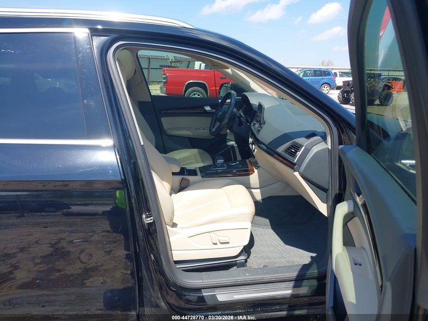 2018 Audi Q5 2.0T Premium/2.0T Tech Premium