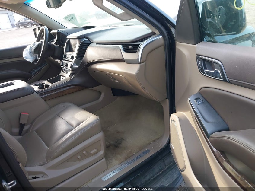 2017 Chevrolet Suburban Lt