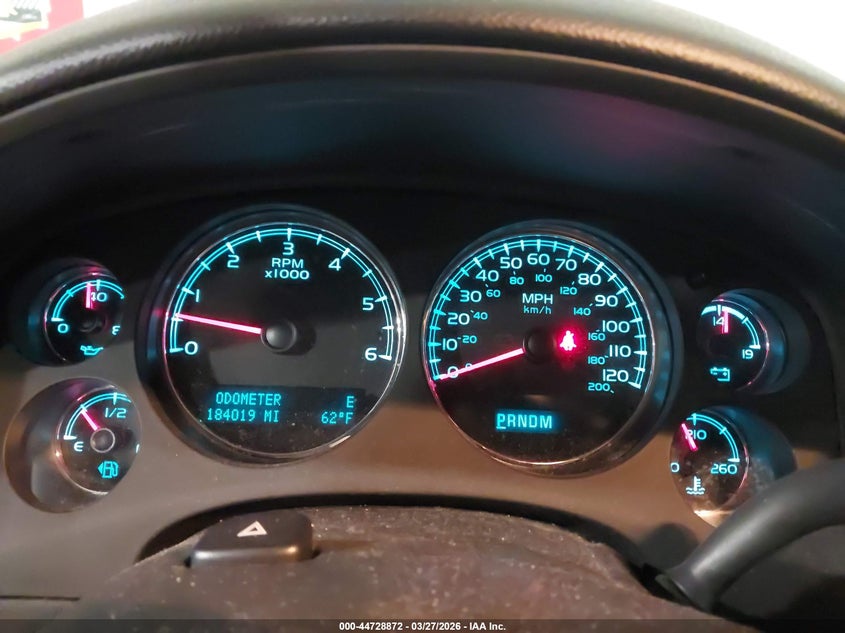 2011 GMC YUKON XL 1500 auction photo 7
