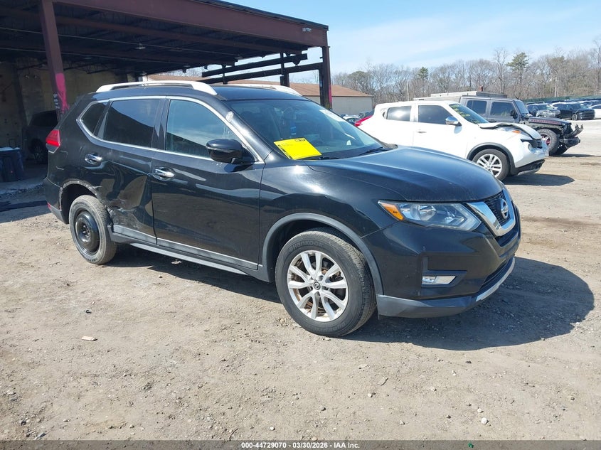 2017 Nissan Rogue Sv