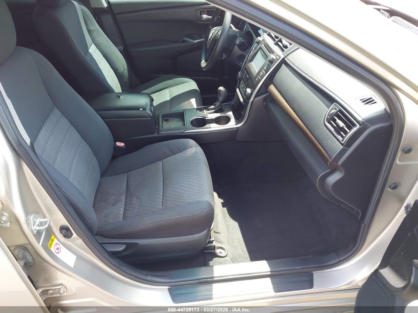 2016 Toyota Camry Le