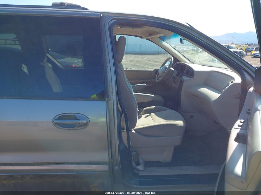 2002 Ford Windstar Se