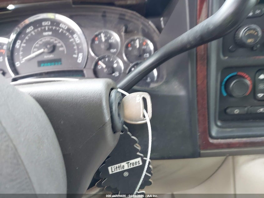 2005 Cadillac Escalade Standard VIN: 1GYEK63N65R204390 Lot: 44729486