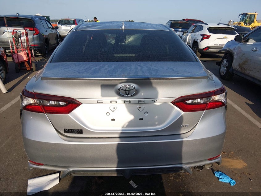 TOYOTA CAMRY - zdjęcie 15