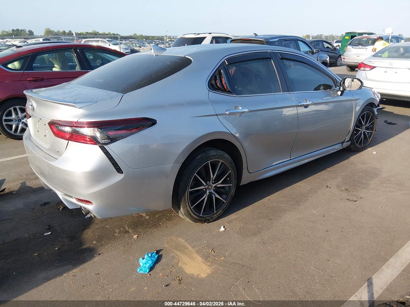 2023 TOYOTA CAMRY auction photo 4