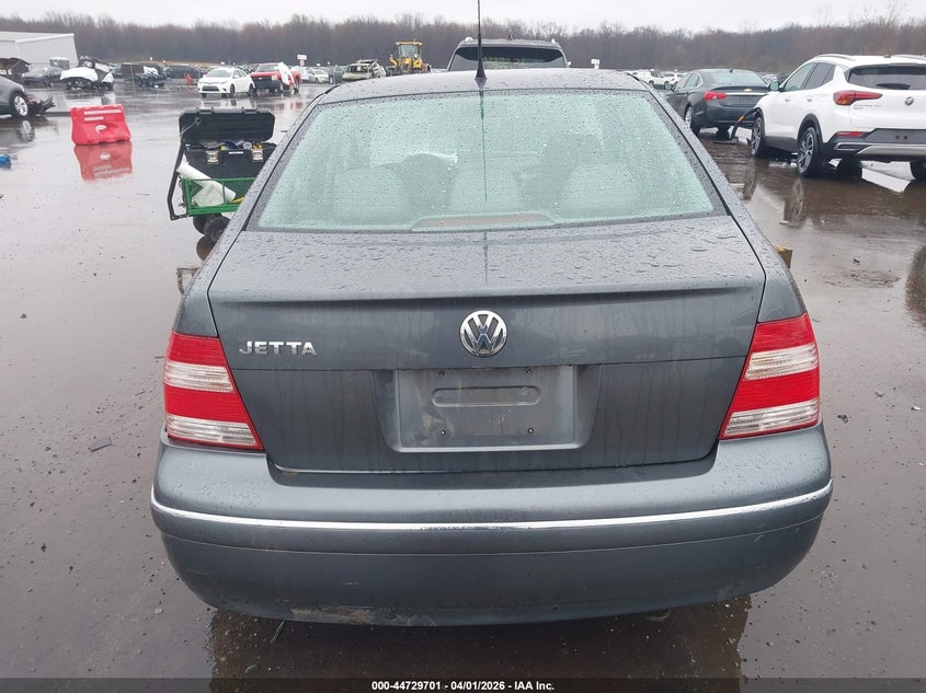 2004 Volkswagen Jetta Gls 2.0L VIN: 3VWSK69M94M004964 Lot: 44729701