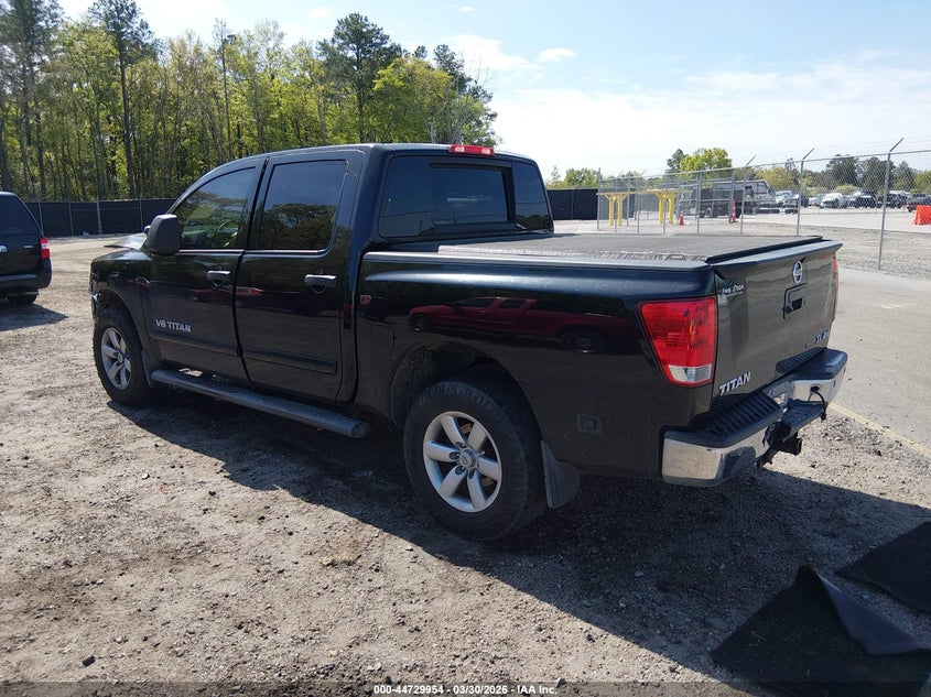 2013 Nissan Titan Sv