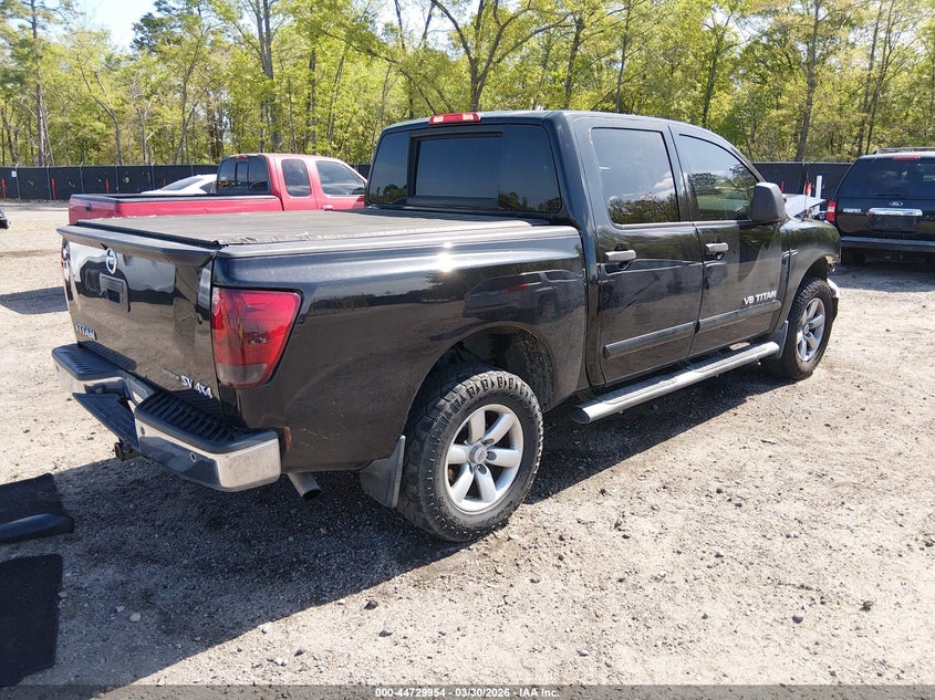 2013 Nissan Titan Sv