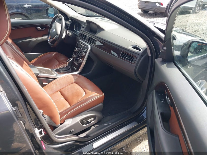 2015 Volvo S80 T5 Platinum VIN: YV140MAM6F1190491 Lot: 44729979