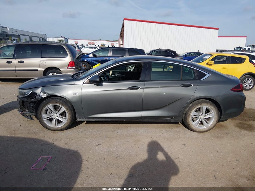 2018 Buick Regal Sportback Preferred VIN: W04GL6SX8J1109833 Lot: 44729980