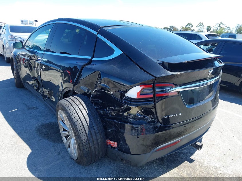 Vin: 5yjxcae25hf055739, lot: 45227194, tesla model x 100d/75d/90d 20173