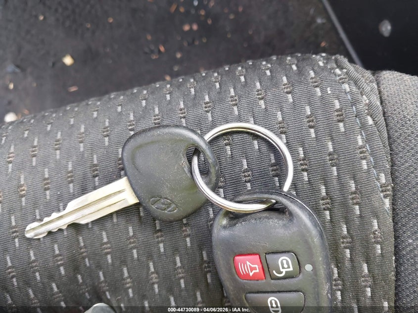 2008 Hyundai Tiburon Gs VIN: KMHHM66D27U258359 Lot: 44730089