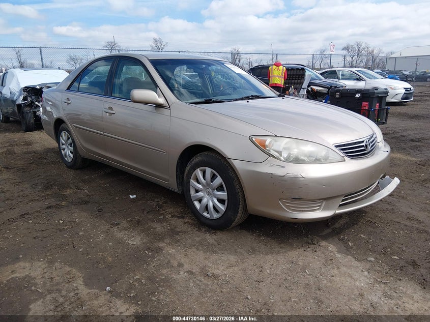 2005 Toyota Camry Le
