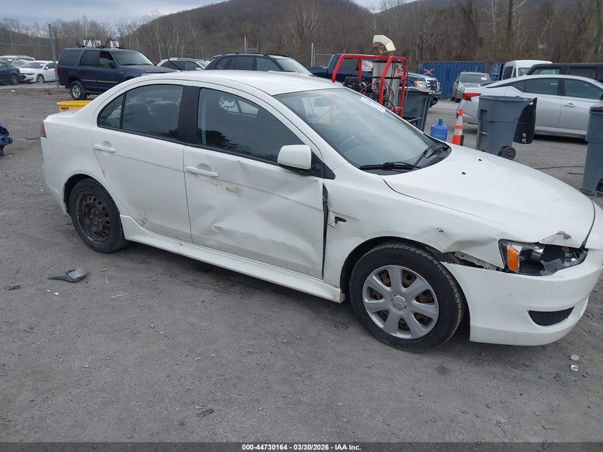 2013 MITSUBISHI LANCER ES