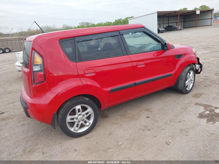 2010 Kia Soul +