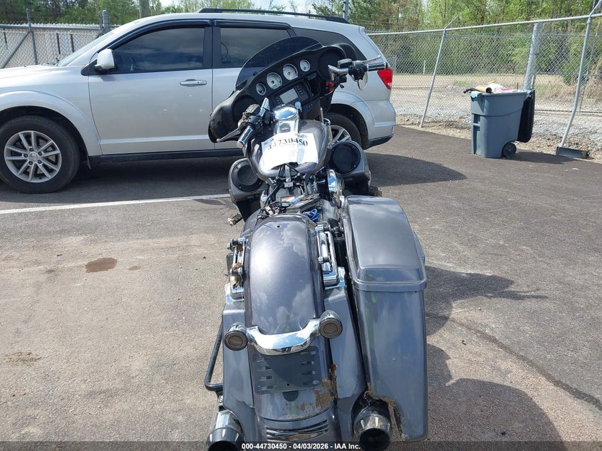 2014 Harley-Davidson Flhx Street Glide VIN: 1HD1KBM10EB696043 Lot: 44730450