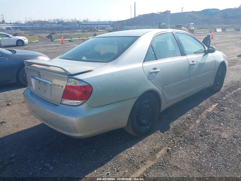 2005 Toyota Camry Le