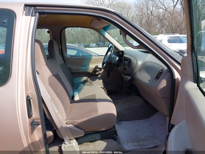 1997 Ford F-150 Lariat/Standard/Xl/Xlt