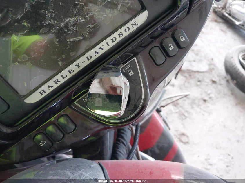 2017 Harley-Davidson Flhtkse Cvo Limited VIN: 1HD1TEF13HB957021 Lot: 44730738