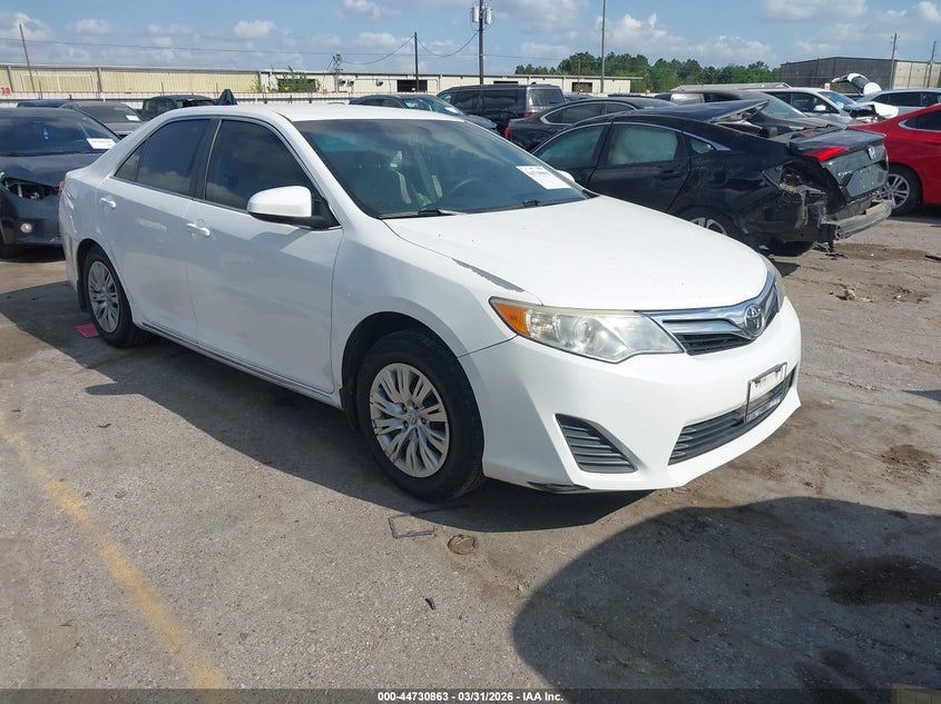 2014 Toyota Camry Le