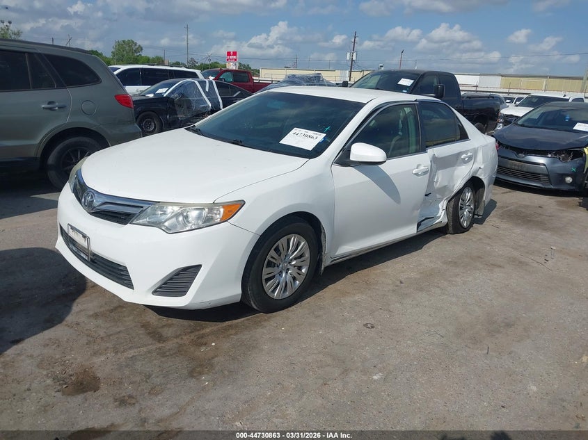 2014 Toyota Camry Le