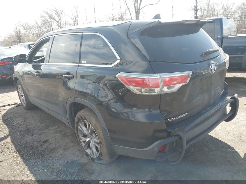2015 TOYOTA HIGHLANDER auction photo 3