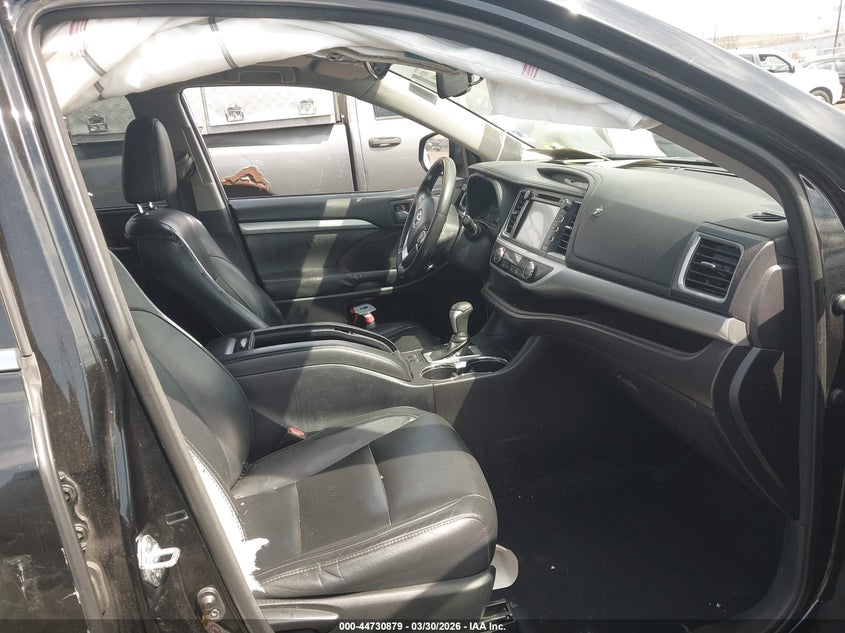 2015 TOYOTA HIGHLANDER auction photo 5