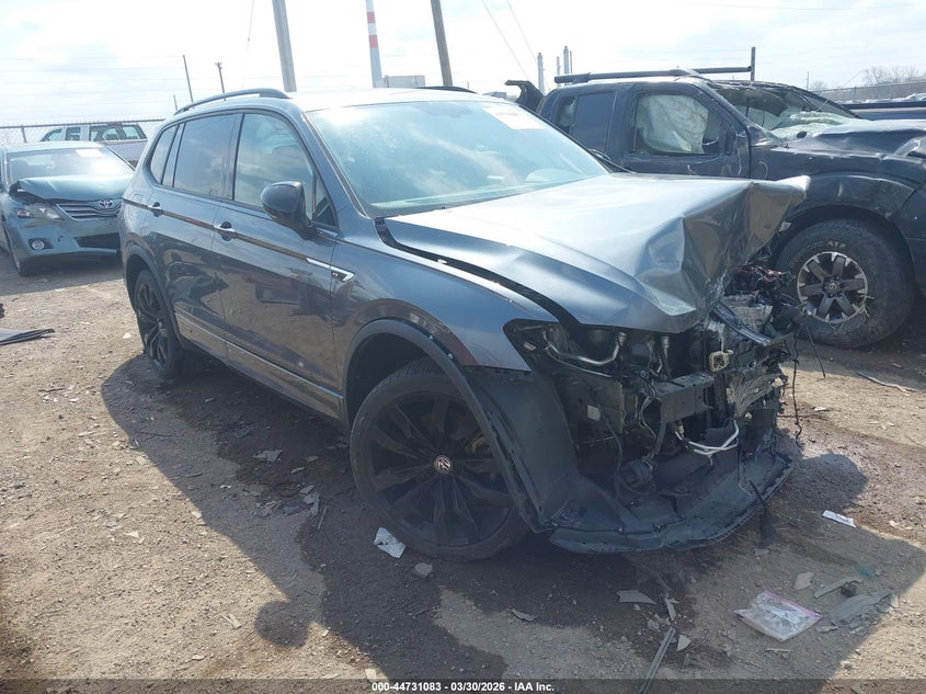 2021 Volkswagen Tiguan 2.0T Se/2.0T Se R-Line Black/2.0T Sel