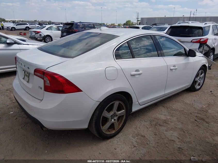 Vin: yv1622fs9c2053520, lot: 45228290, volvo s60 t5 20124