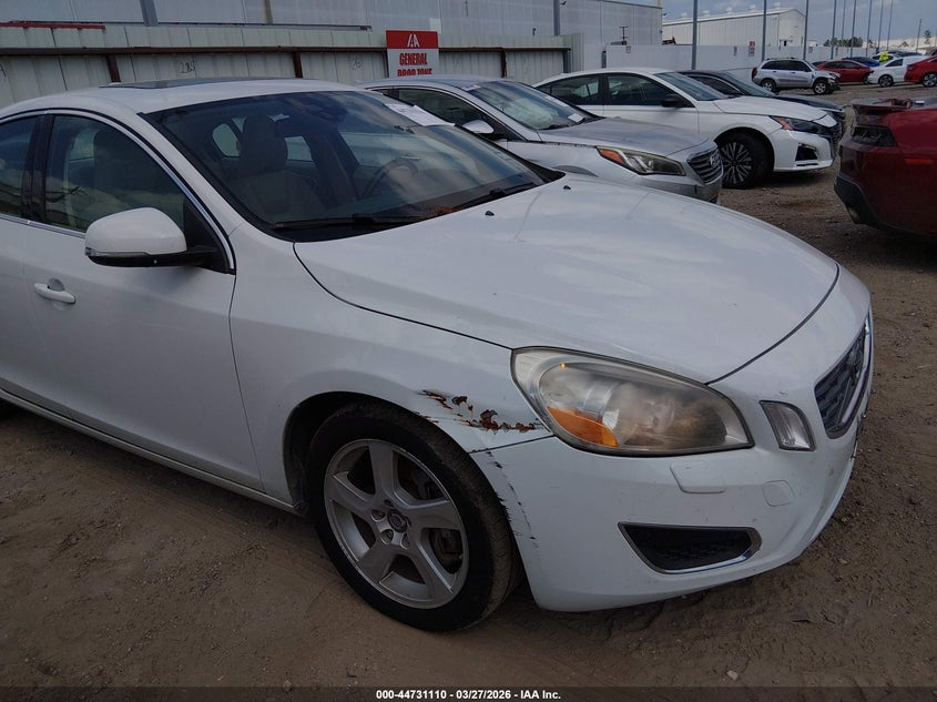 2012 Volvo S60 2.5 T5 white Lot 111044731110 Vin YV1622FS9C2053520