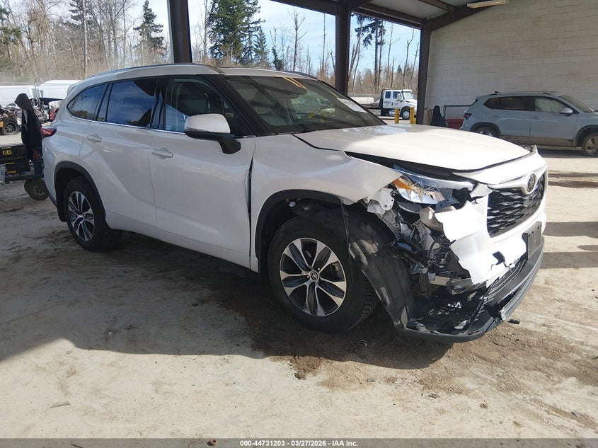 2020 Toyota Highlander Xle