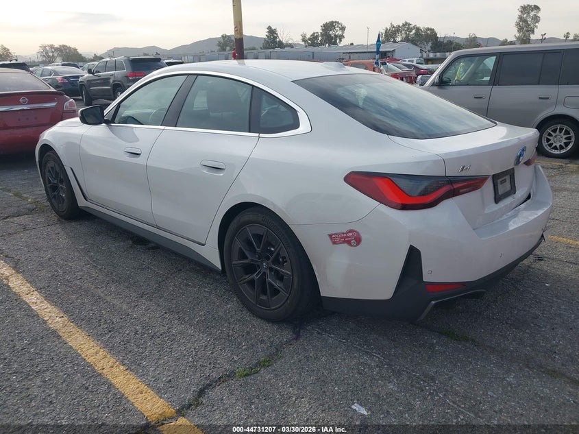 Vin: wby43aw06pfr34000, lot: 45228387, bmw i4 edrive35 20233