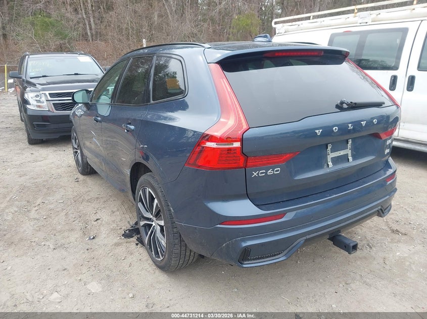 2024 Volvo Xc60 B5 Plus Dark Theme