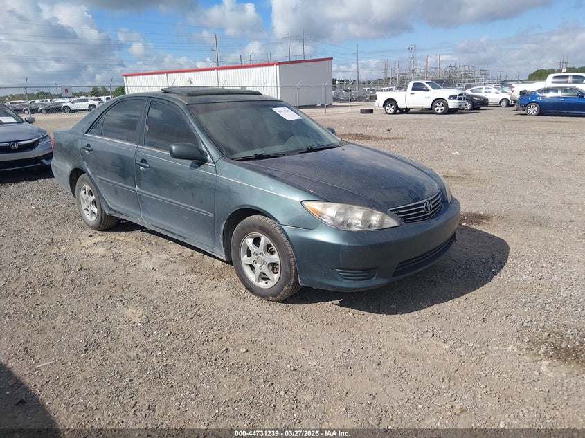 2005 Toyota Camry Le
