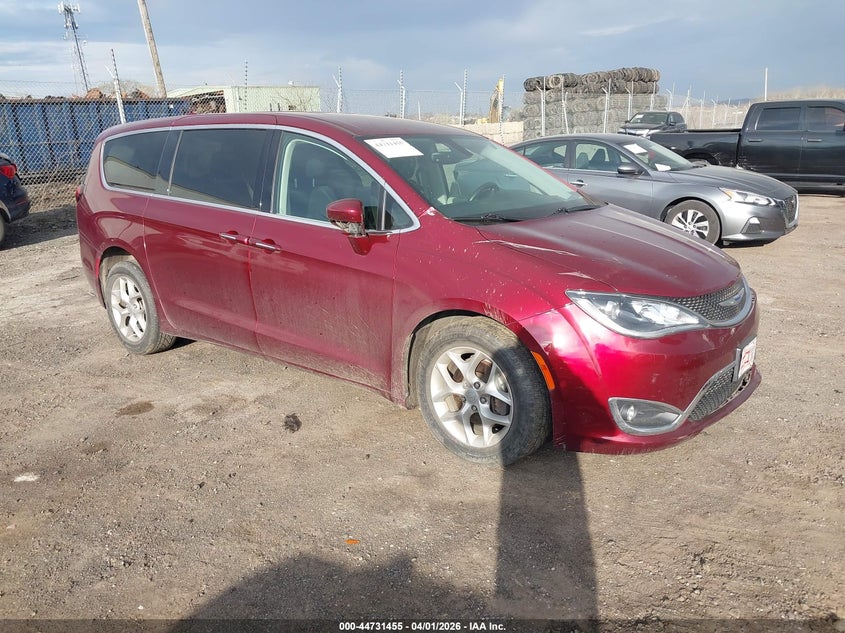 2019 Chrysler Pacifica Touring Plus