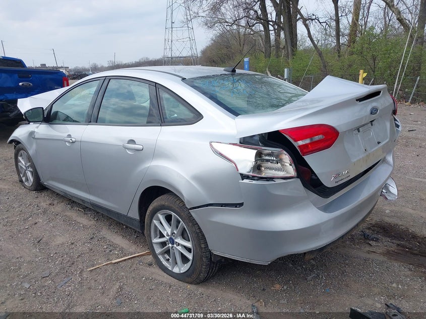 Vin: 1fadp3f24hl332076, lot: 45228889, ford focus se 20173