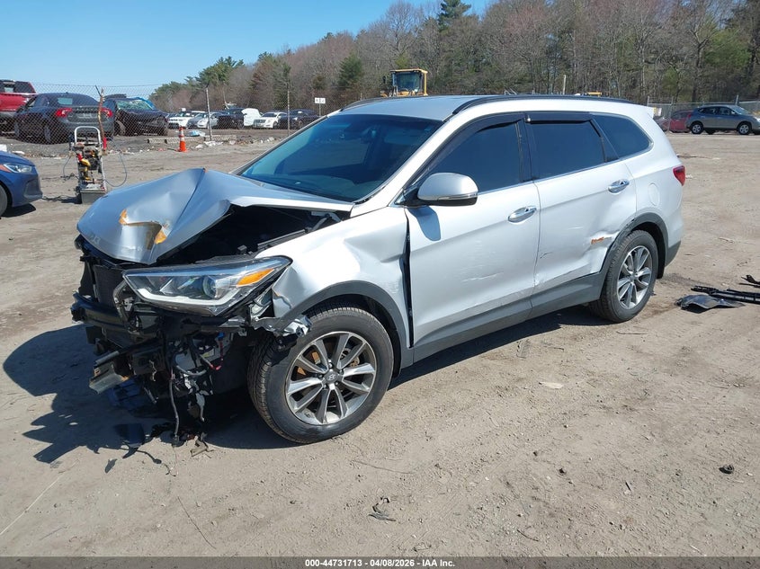 2017 Hyundai Santa Fe Se KM8SNDHF1HU173049 photo 1