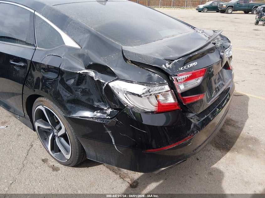2019 HONDA ACCORD VIN: 1HGCV1F35KA010138
