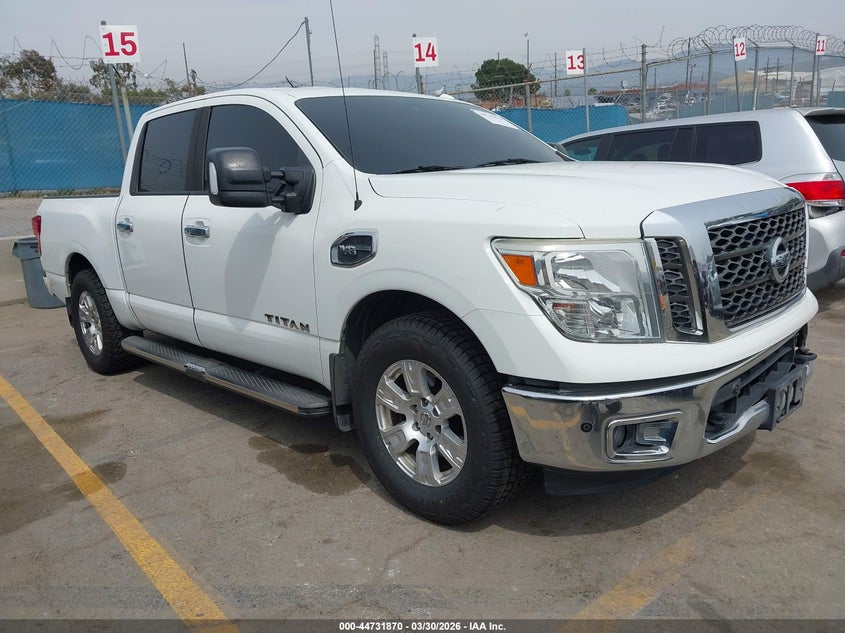 2017 Nissan Titan Sv