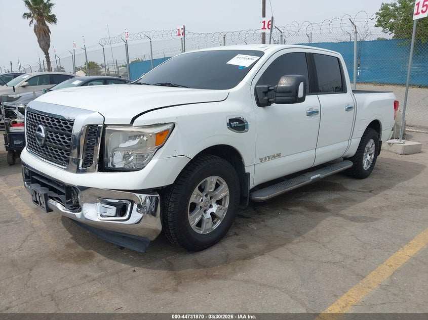 2017 Nissan Titan Sv