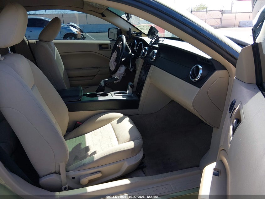 2006 Ford Mustang V6