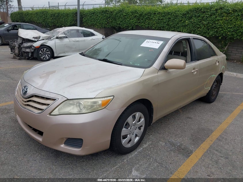 2010 Toyota Camry Le 4T4BF3EK3AR008446 photo 1
