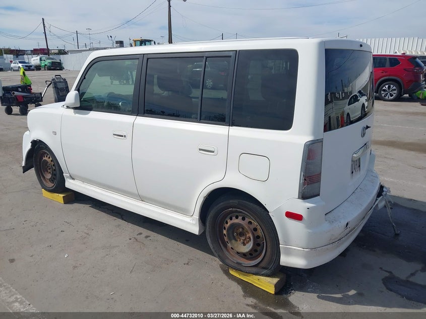 2005 Scion Xb