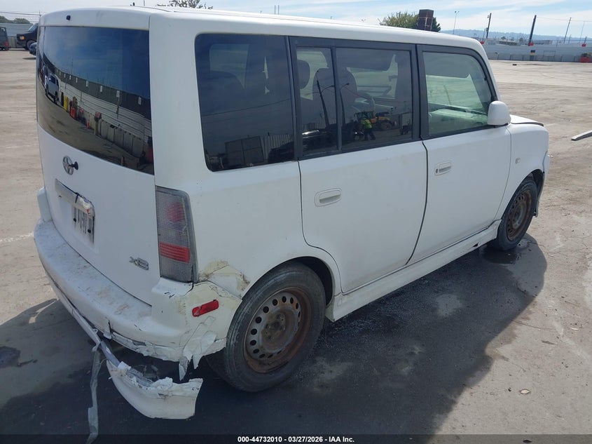2005 Scion Xb
