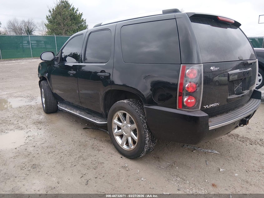 2007 GMC YUKON DENALI auction photo 3