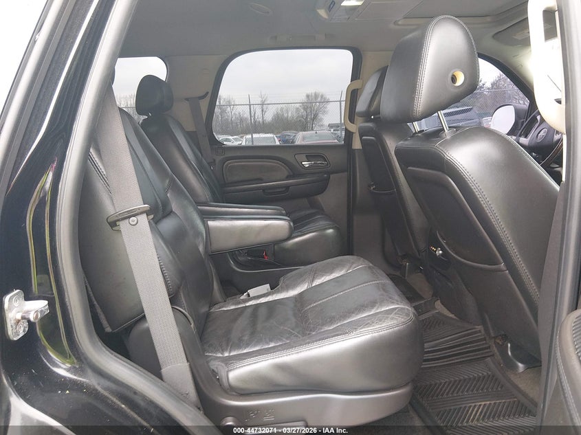 2007 GMC YUKON DENALI auction photo 8