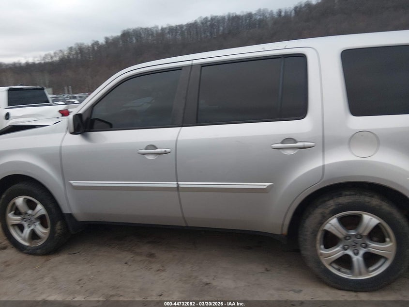 2015 HONDA PILOT EX-L · Фото 15